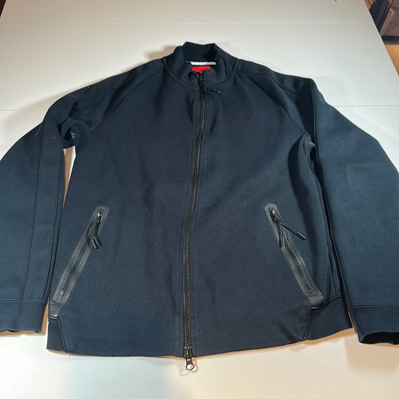 Men’s Nike Tech Fleece Track Jacket Black Long Sleeve sz S - Picture 1 of 5